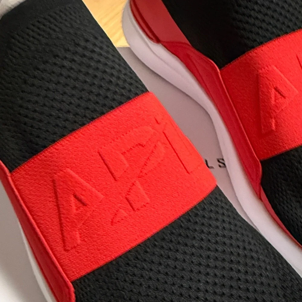 NEW APL: Athletic Propulsion Labs Women's Techloom Bliss, Black/Red/White SZ 14 - Picture 7 of 7